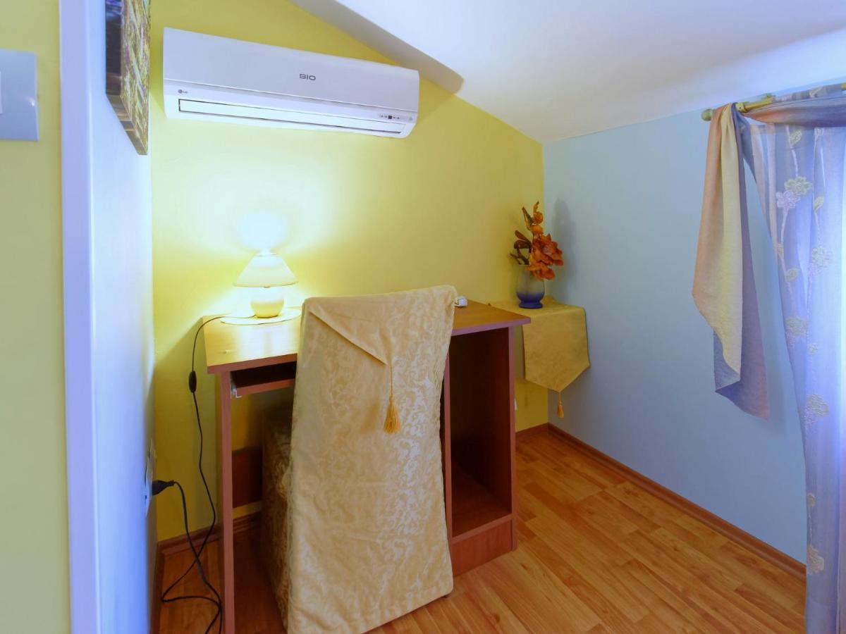Holiday Home Nevena Buje Buitenkant foto