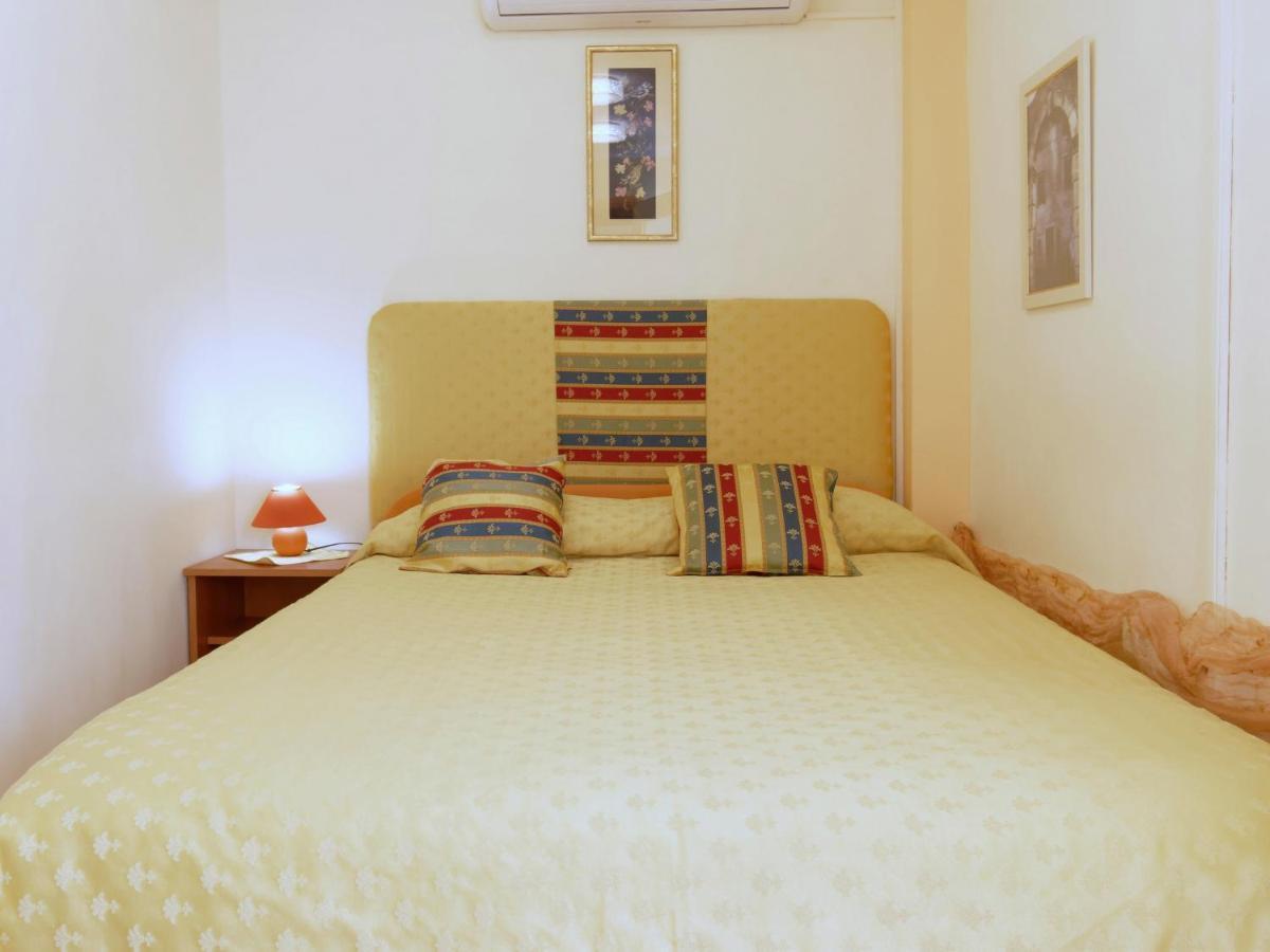 Holiday Home Nevena Buje Buitenkant foto