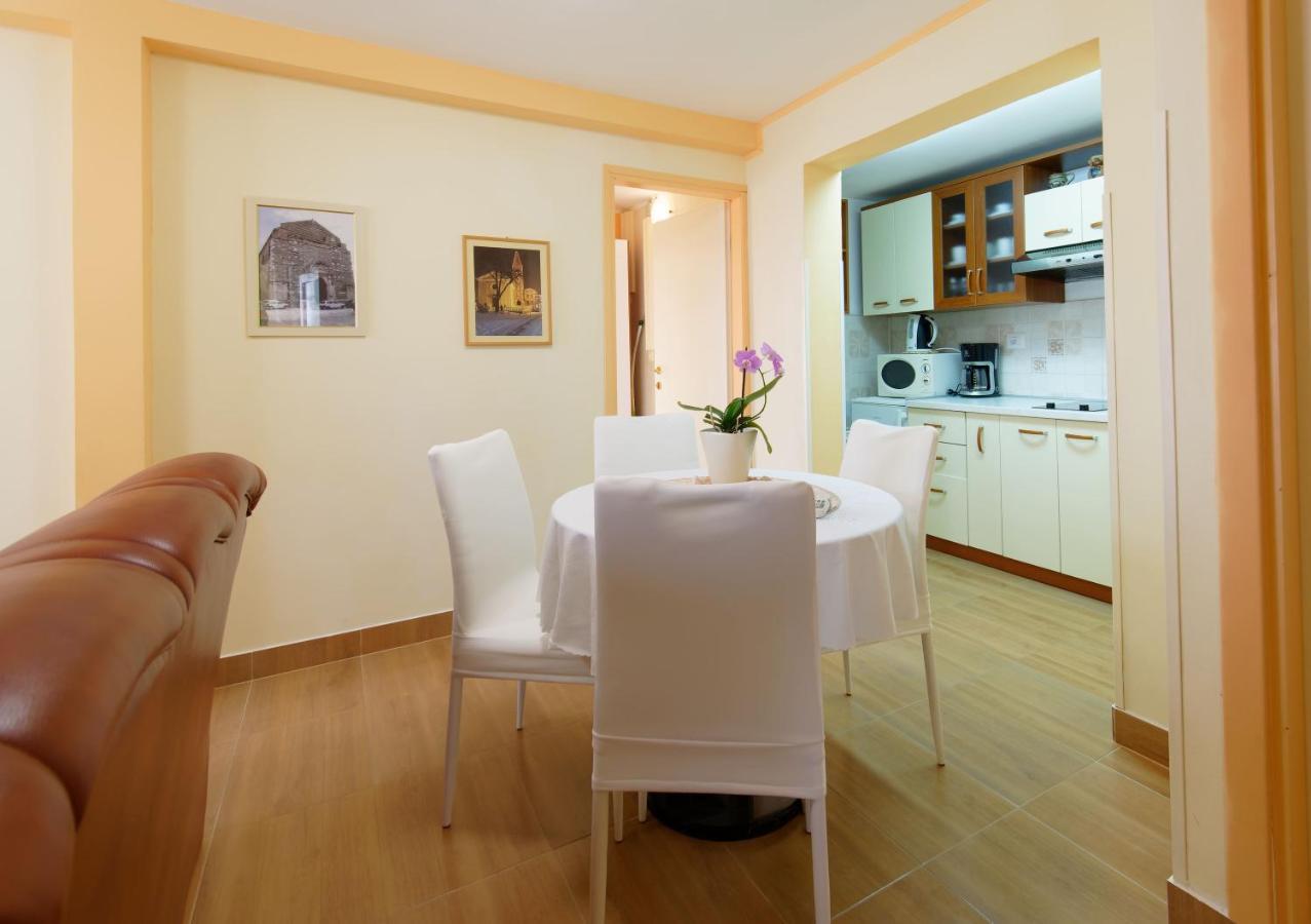 Holiday Home Nevena Buje Buitenkant foto